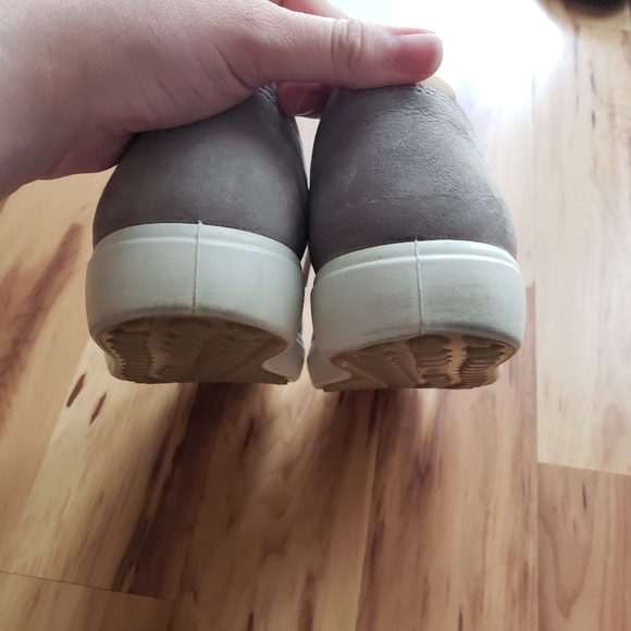 Ecco Soft 7 Gray Leather lace up sneakers - Picture 5 of 10